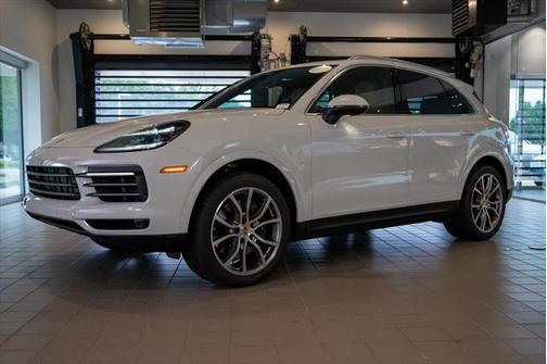 2022 Porsche Cayenne Base