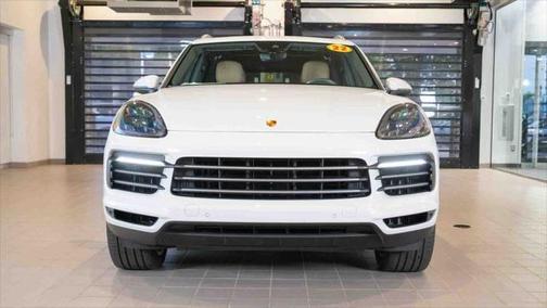 2022 Porsche Cayenne Base