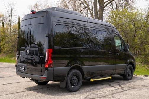 2025 Mercedes-Benz Sprinter 2500 Standard Roof