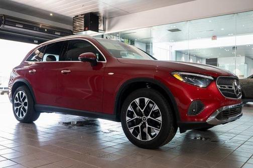 2025 Mercedes-Benz GLC 350e Base