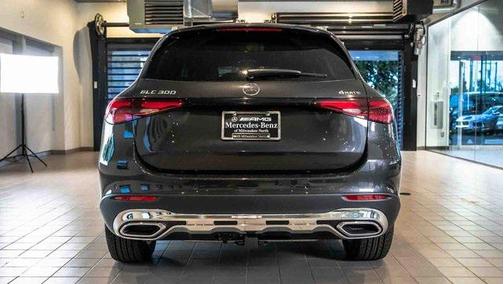 2025 Mercedes-Benz GLC 300 4MATIC