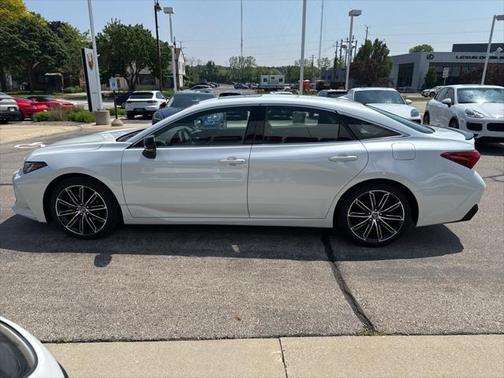 2020 Toyota Avalon Touring