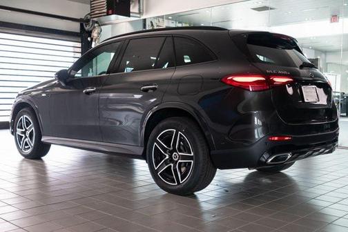 2025 Mercedes-Benz GLC 350e Base