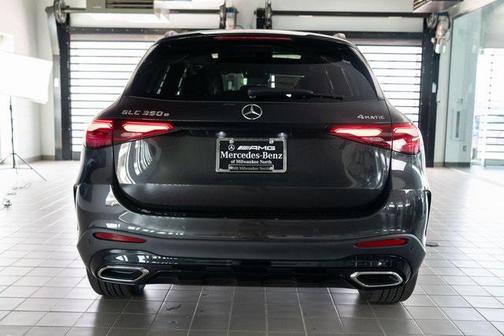 2025 Mercedes-Benz GLC 350e Base