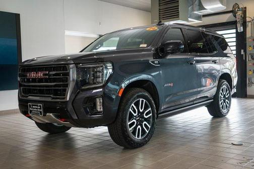 2024 GMC Yukon 4WD AT4