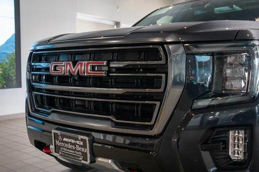 2024 GMC Yukon 4WD AT4