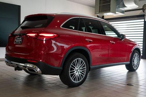 2025 Mercedes-Benz GLC 300 4MATIC