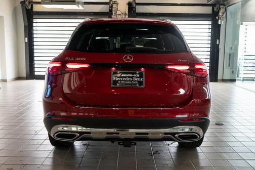 2025 Mercedes-Benz GLC 300 4MATIC