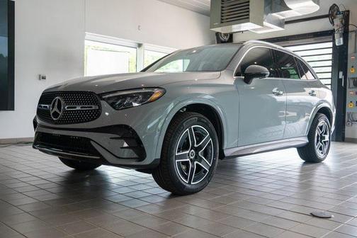 2025 Mercedes-Benz GLC 300 4MATIC