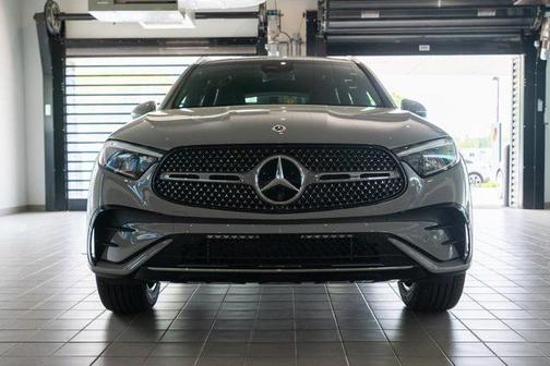 2025 Mercedes-Benz GLC 300 4MATIC