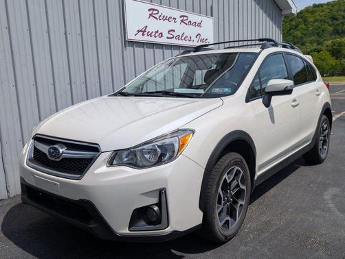 Crystal White Pearl 2016 Subaru Crosstrek 2.0i Limited