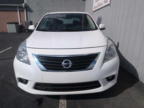2014 Nissan Versa 1.6 SL
