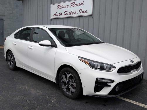 White 2020 Kia Forte LXS
