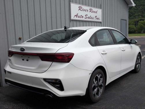 White 2020 Kia Forte LXS