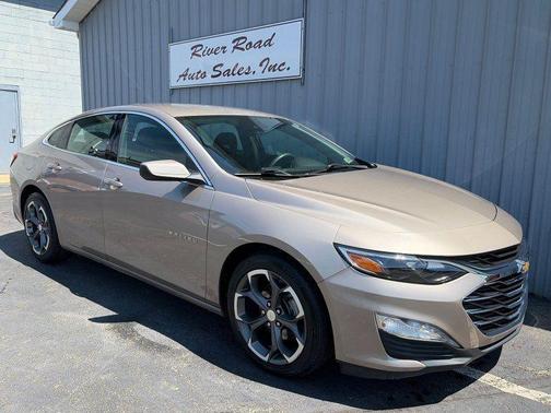 Gray 2022 Chevrolet Malibu LT