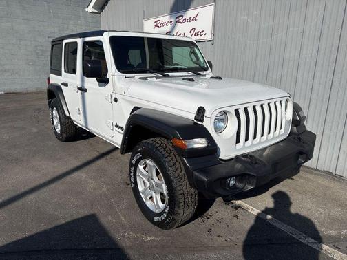 2022 Jeep Wrangler Unlimited Sport