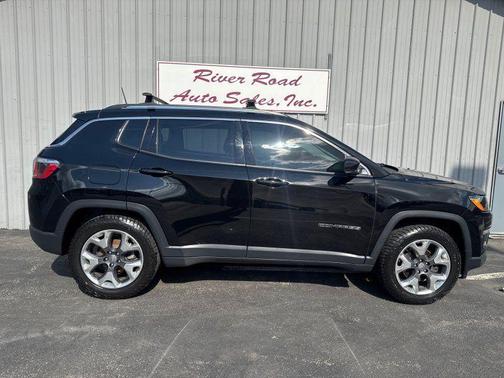 Black 2018 Jeep Compass Limited
