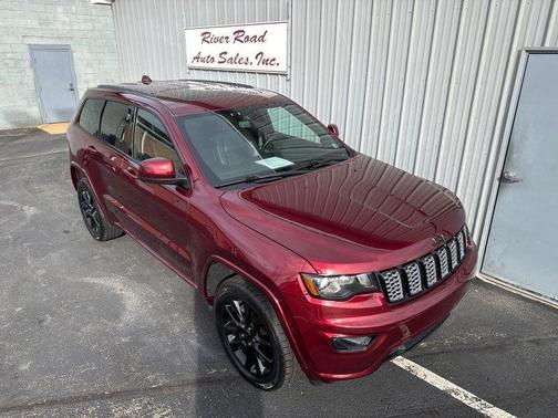 2020 Jeep Grand Cherokee Laredo