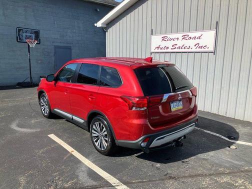 2019 Mitsubishi Outlander ES