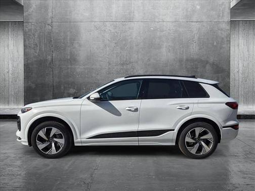 2025 Audi Q6 e-tron Premium Plus quattro