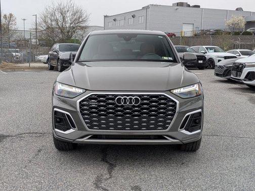 Chronos Gray Metallic 2023 Audi Q5 45 S line Prestige