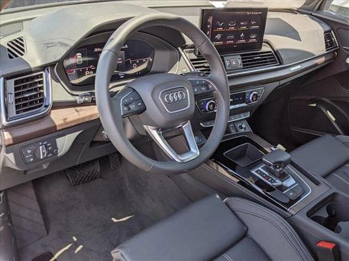2024 Audi Q5 45 S line Premium Plus