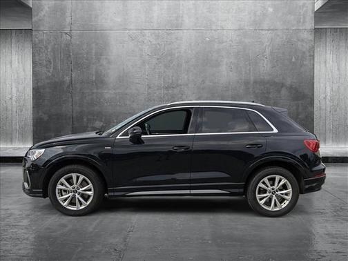 2024 Audi Q3 Premium 45 TFSI S line quattro Tiptronic
