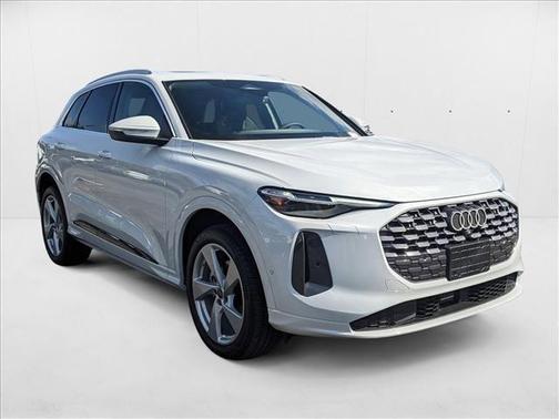 2025 Audi Q5 Premium Plus