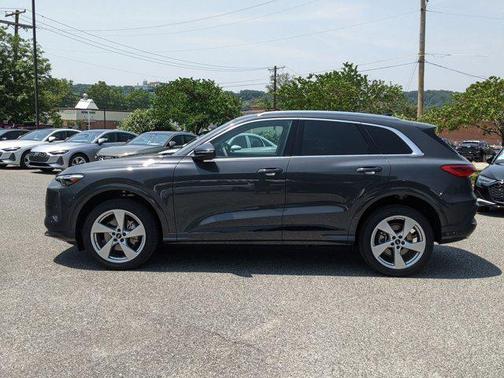 2025 Audi Q5 Premium Plus