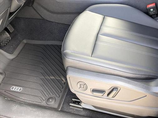 2025 Audi Q5 Premium