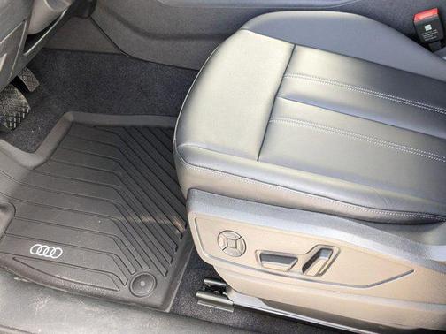 2025 Audi Q5 Premium