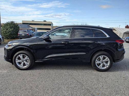 2025 Audi Q5 Premium