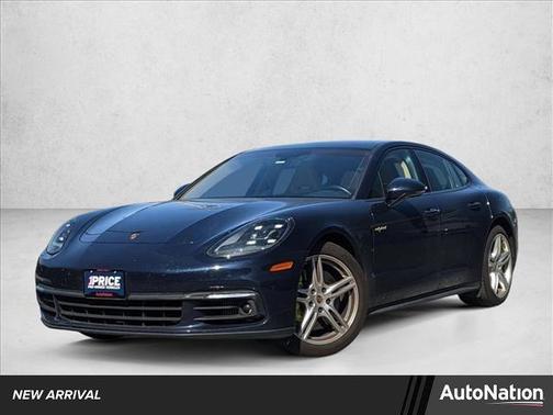 2018 Porsche Panamera 4