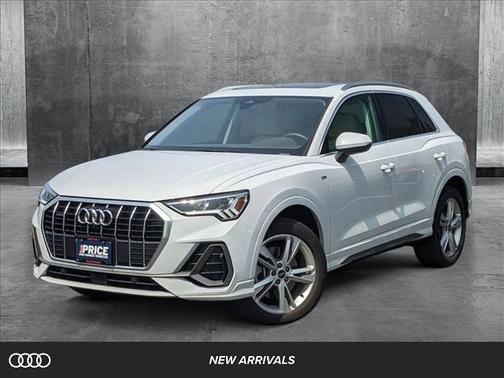 2022 Audi Q3 45 S line Premium Plus