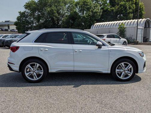2022 Audi Q3 45 S line Premium Plus