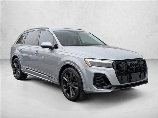 2025 Audi Q7 55 Premium Plus