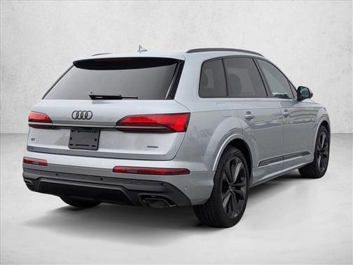 2025 Audi Q7 55 Premium Plus