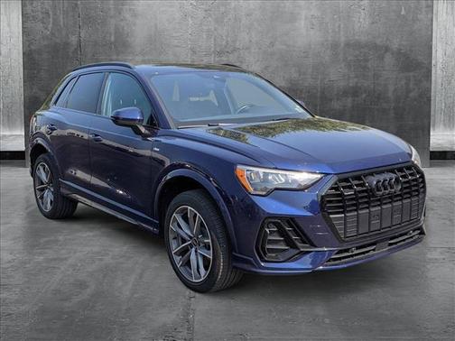 2022 Audi Q3 45 S line Premium