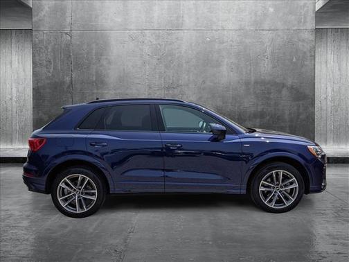 2022 Audi Q3 45 S line Premium