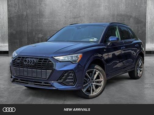 2022 Audi Q3 45 S line Premium