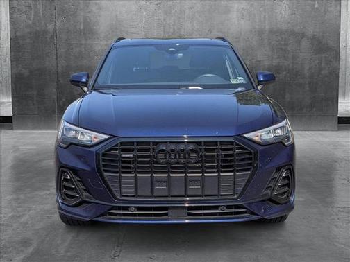 2022 Audi Q3 45 S line Premium