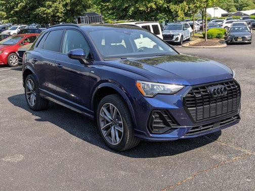 2022 Audi Q3 45 S line Premium