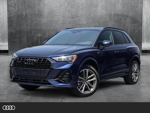 2022 Audi Q3 45 S line Premium