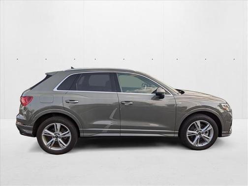 2022 Audi Q3 45 S line Premium Plus