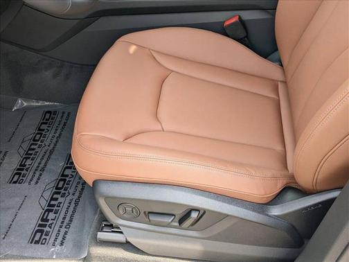 2025 Audi Q7 45 Premium