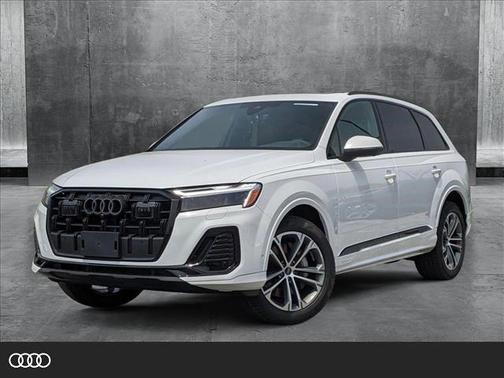 2025 Audi Q7 45 Premium