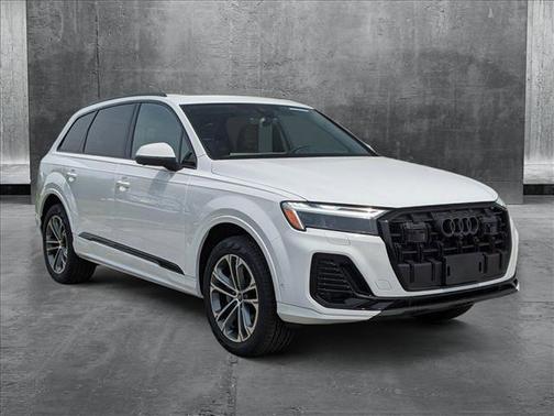 2025 Audi Q7 45 Premium