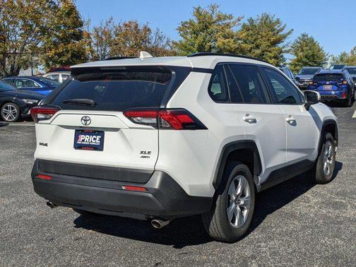 2020 Toyota RAV4 XLE