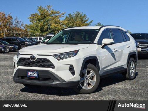 2020 Toyota RAV4 XLE
