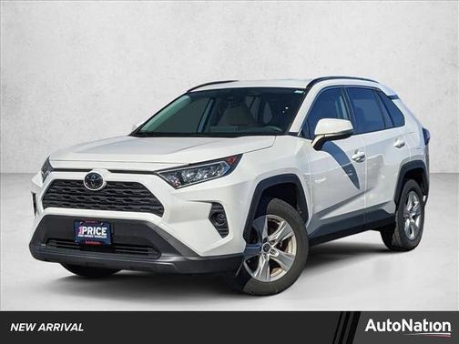 2020 Toyota RAV4 XLE